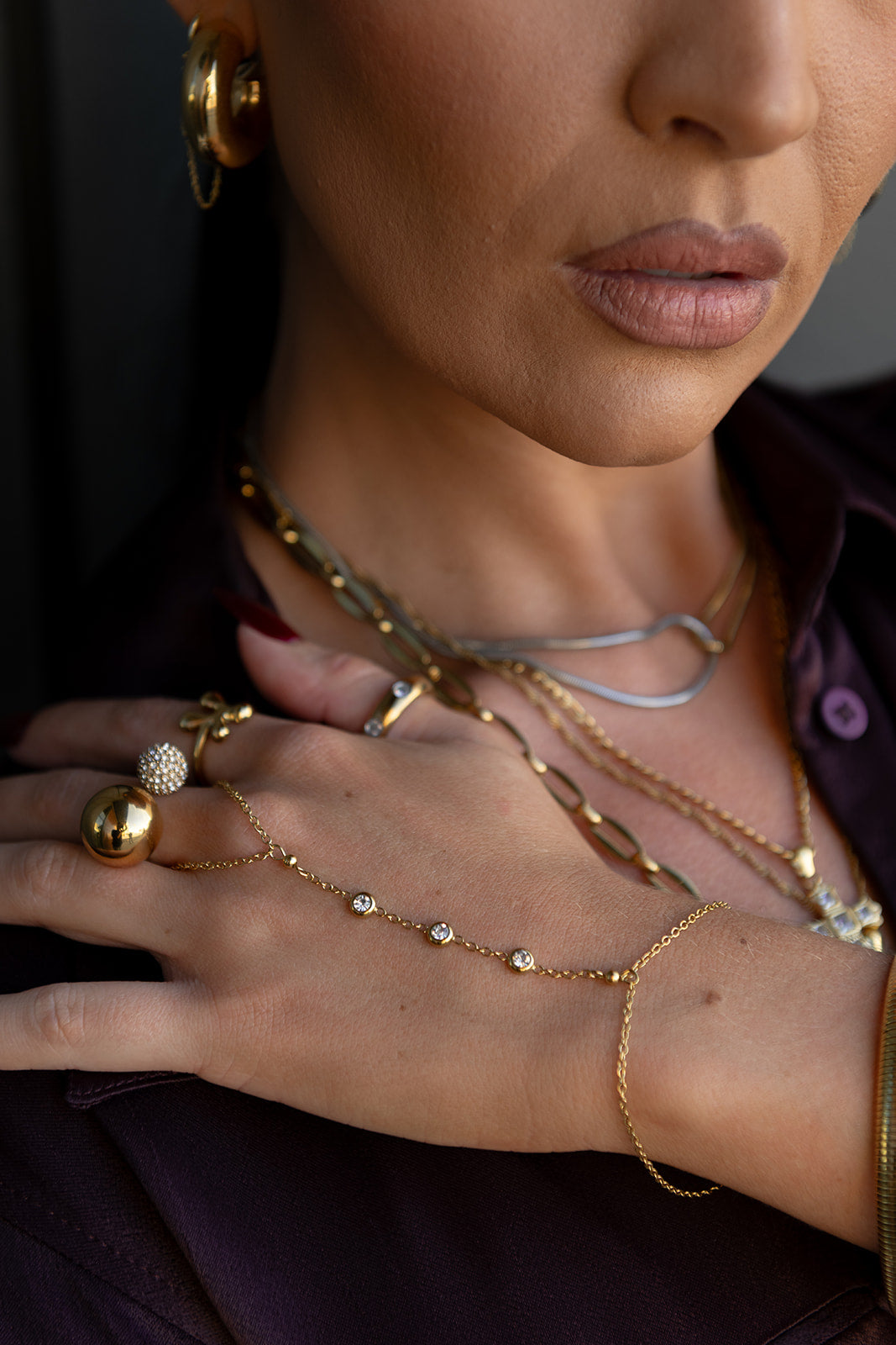 Clear gemstone hand chain